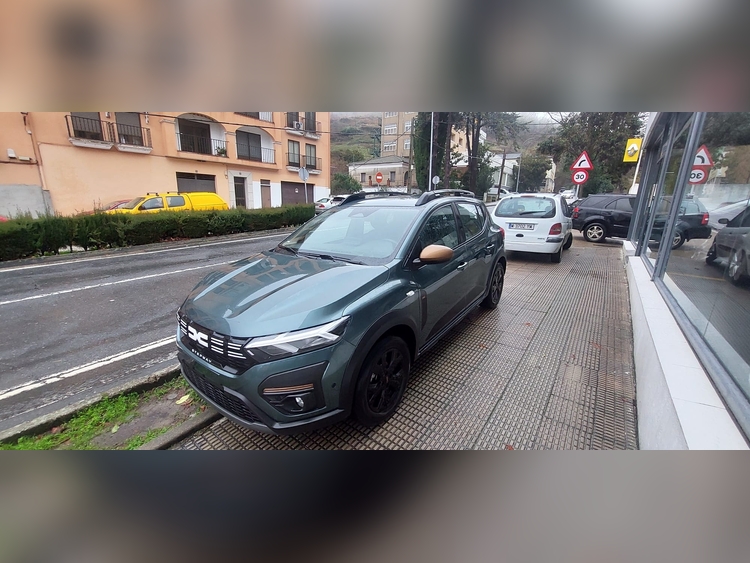 Dacia Sandero Stepway 1.0 100cv foto 16